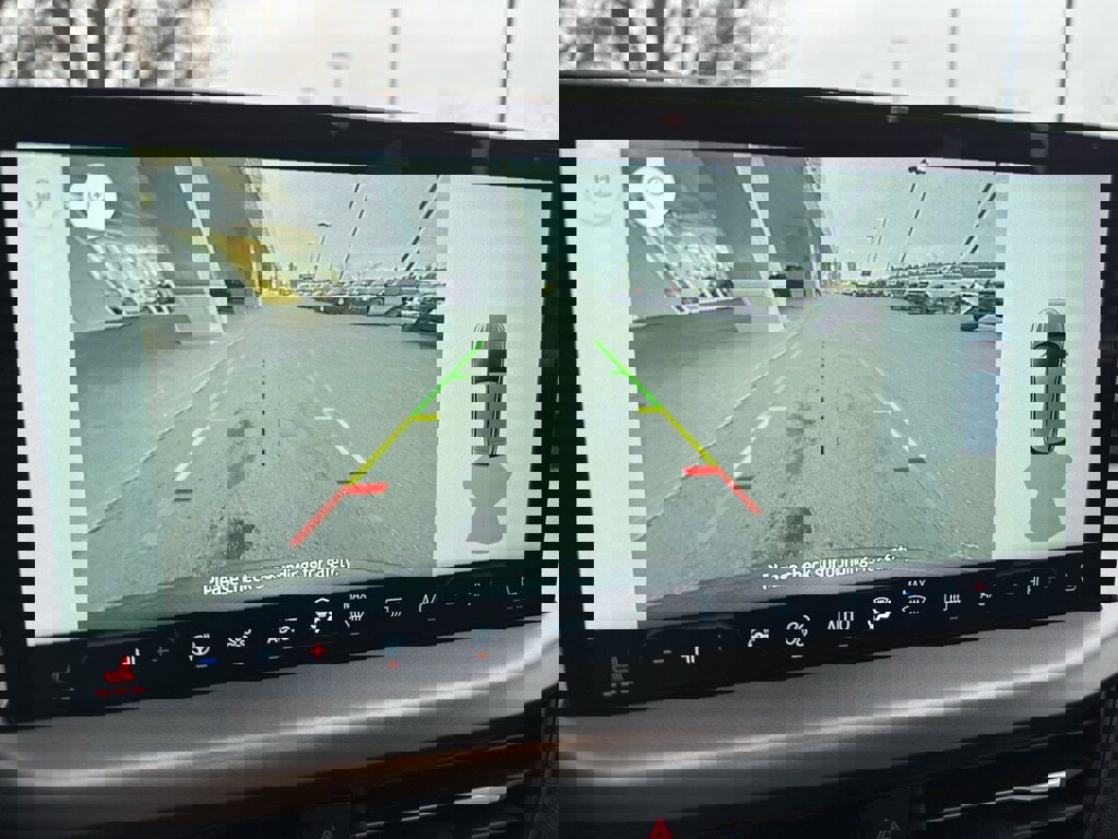 New 2025 Ford Escape SE image 32