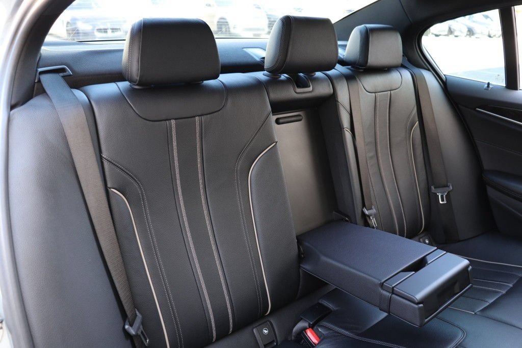 Used 2017 BMW 540i w/ Premium Package RWD image 29