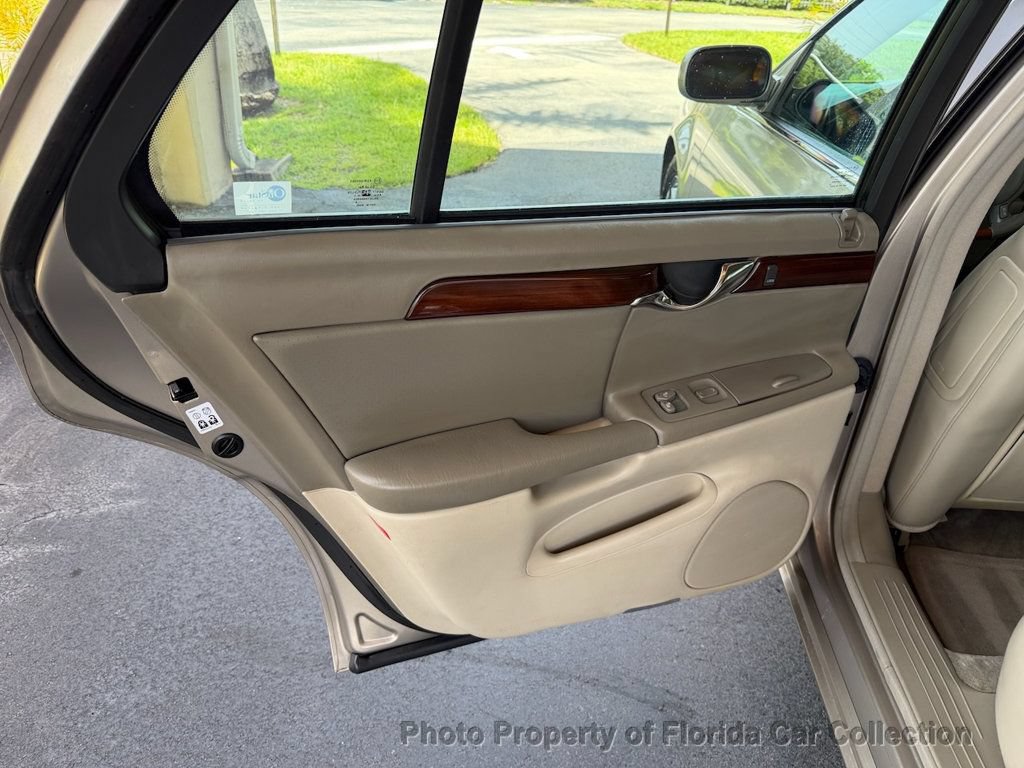 Used 2004 Cadillac De Ville DTS w/ Equipment Group FWD image 71