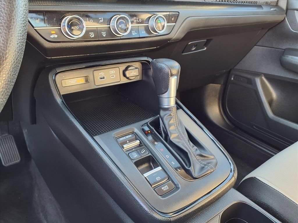 Used 2025 Honda CR-V EX image 9