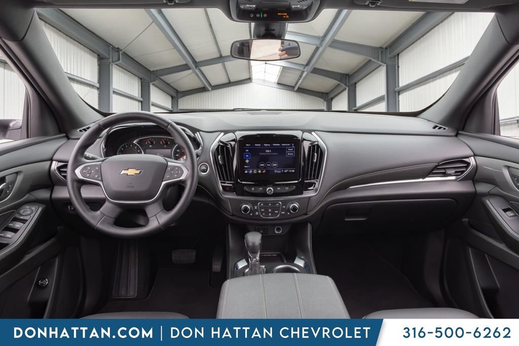 Used 2023 Chevrolet Traverse LT FWD image 4