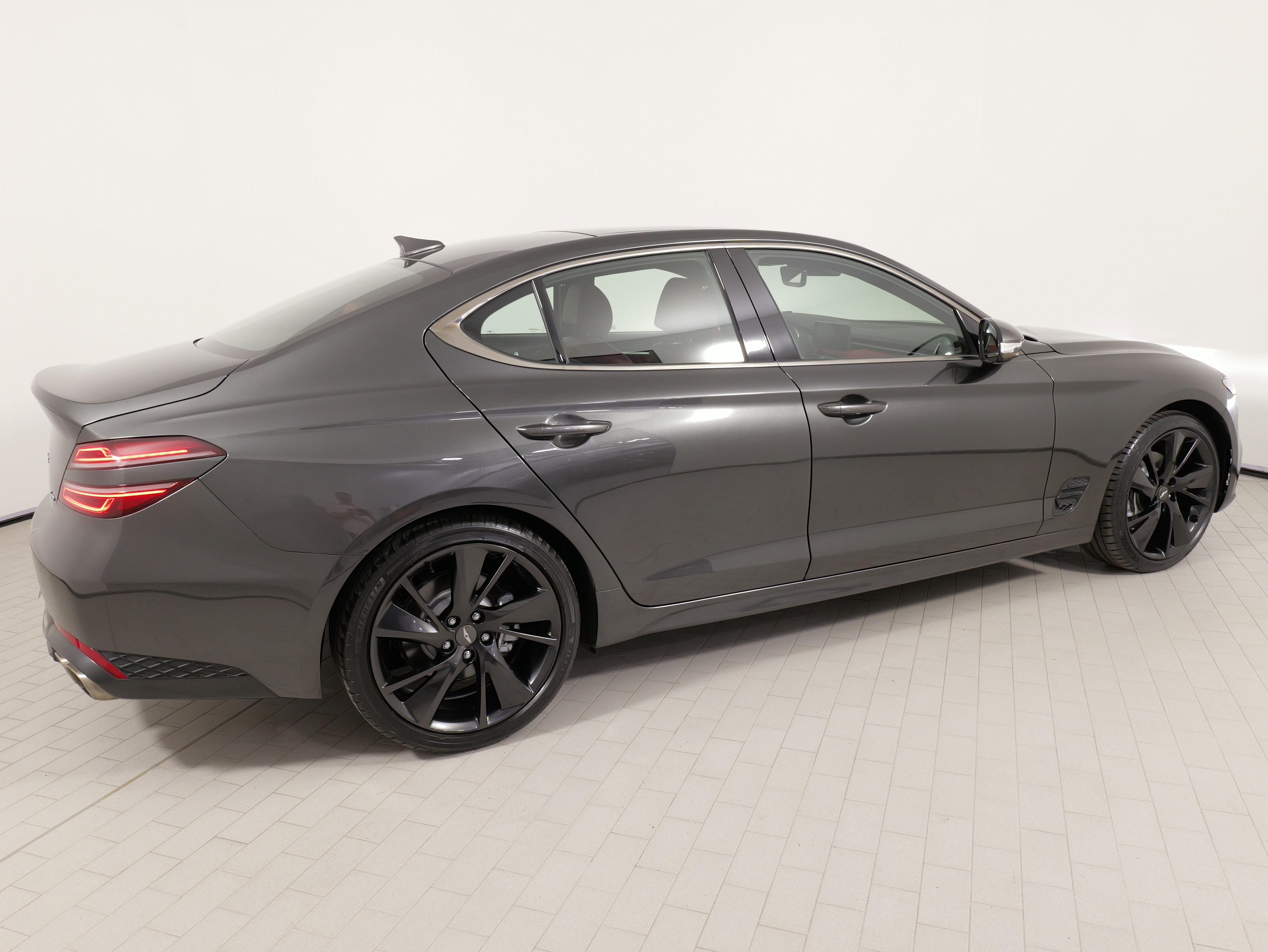 Used 2023 Genesis G70 2.0T w/ Sport Prestige Package image 8