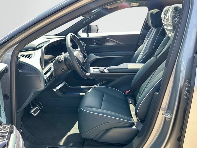 Used 2026 Cadillac Lyriq Signature Sport w/ Nappa Leather Package AWD/4WD image 10