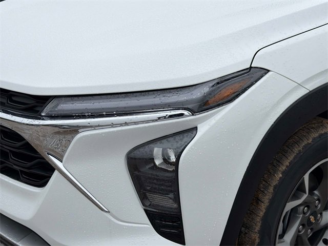New 2026 Chevrolet Trax LT w/ Driver Confidence Package image 9