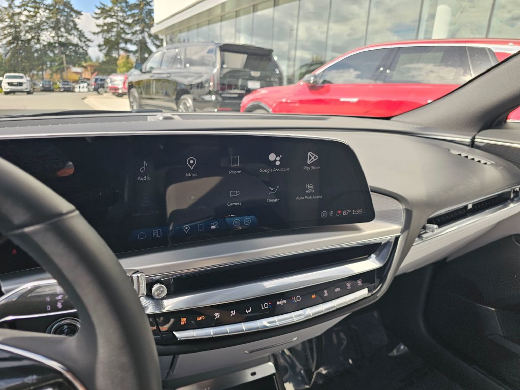 Certified 2024 Cadillac Lyriq Luxury w/ LPO, Floor Liner Package AWD/4WD image 27