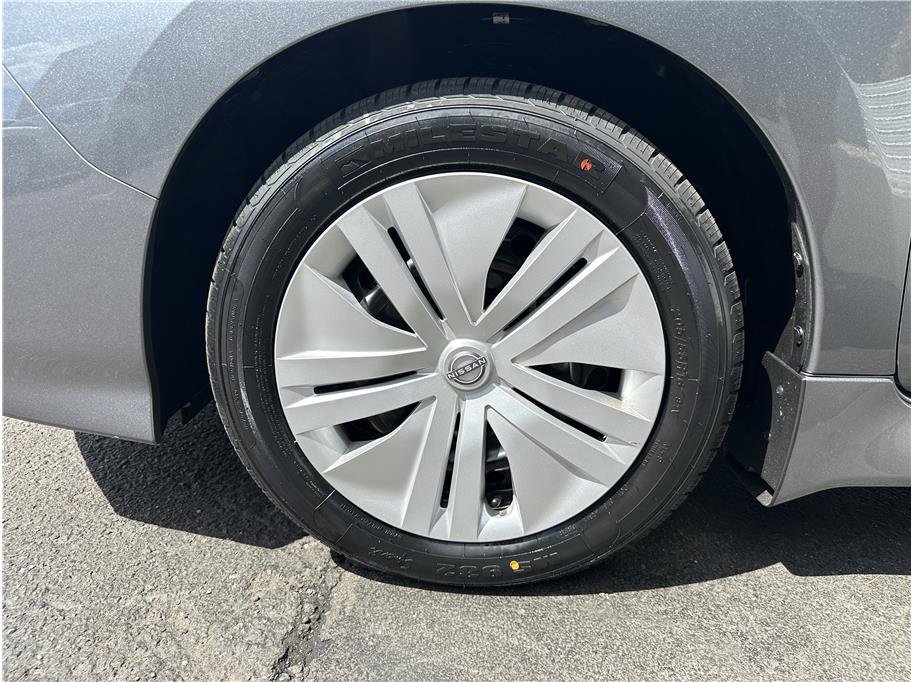 Used 2025 Nissan Leaf S FWD image 26