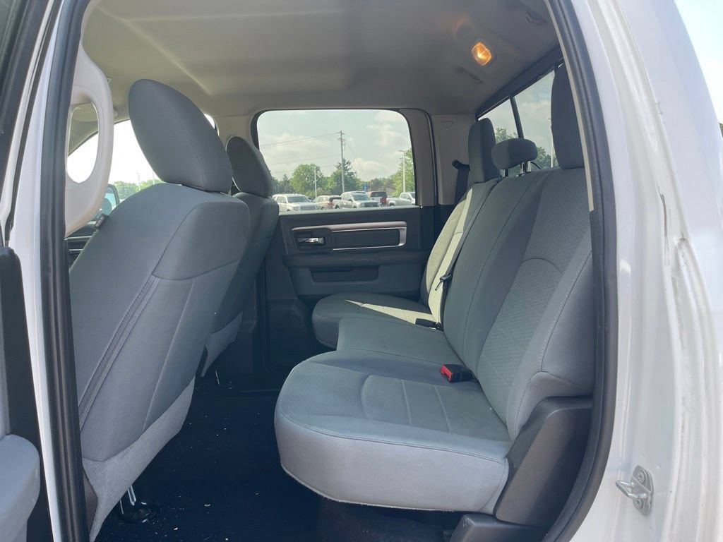 Used 2020 RAM 1500 Classic SLT AWD/4WD image 11