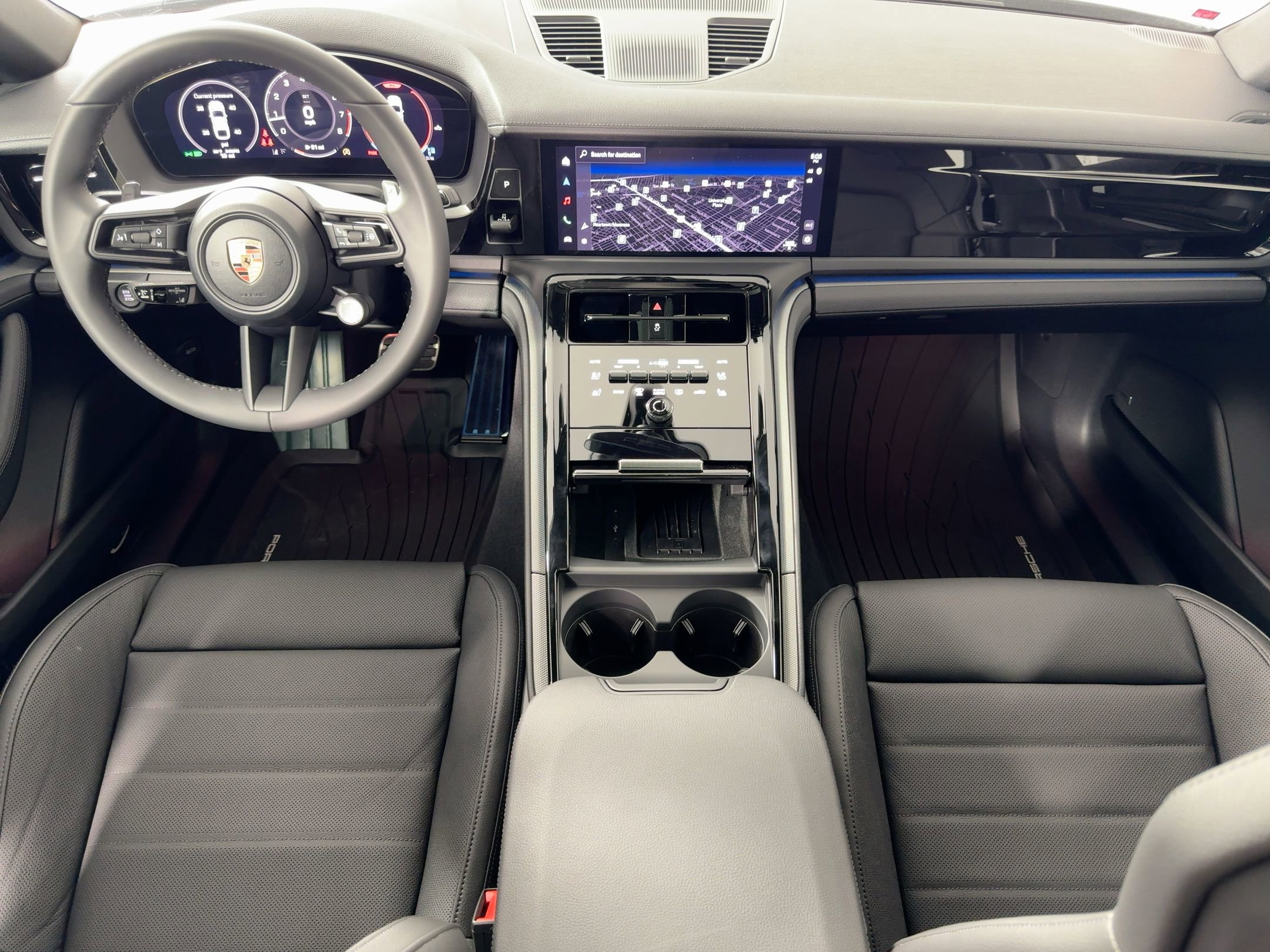 Used 2026 Porsche Panamera image 17