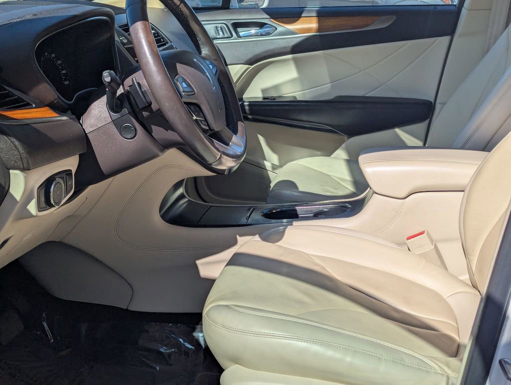 Used 2016 Lincoln MKC Reserve image 11