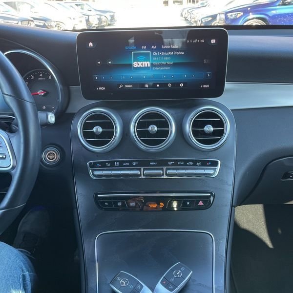 Used 2022 Mercedes-Benz GLC 300 4MATIC image 17
