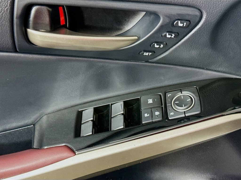 Used 2019 Lexus IS 300 w/ Premium Package RWD image 22