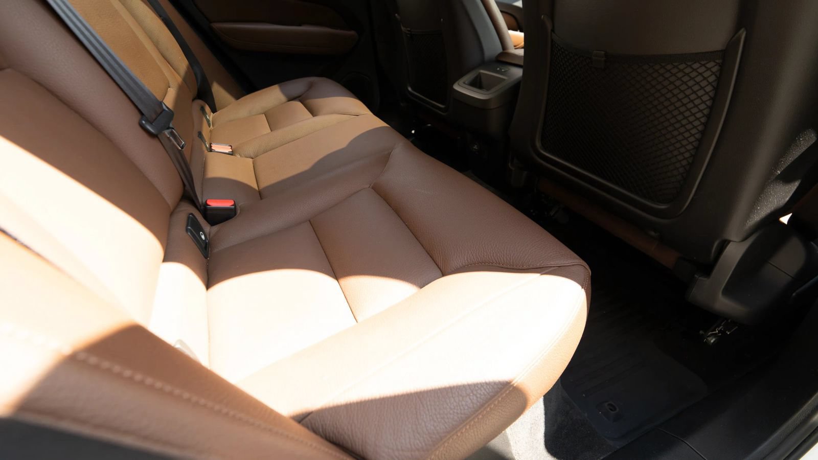 Used 2019 Volvo XC60 T5 Momentum w/ Multimedia Package AWD/4WD image 18