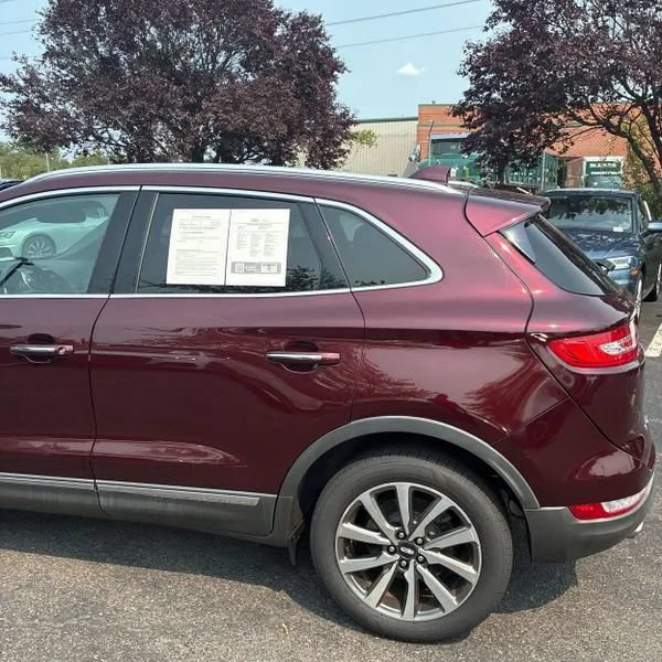 Used 2019 Lincoln MKC Reserve AWD/4WD image 3