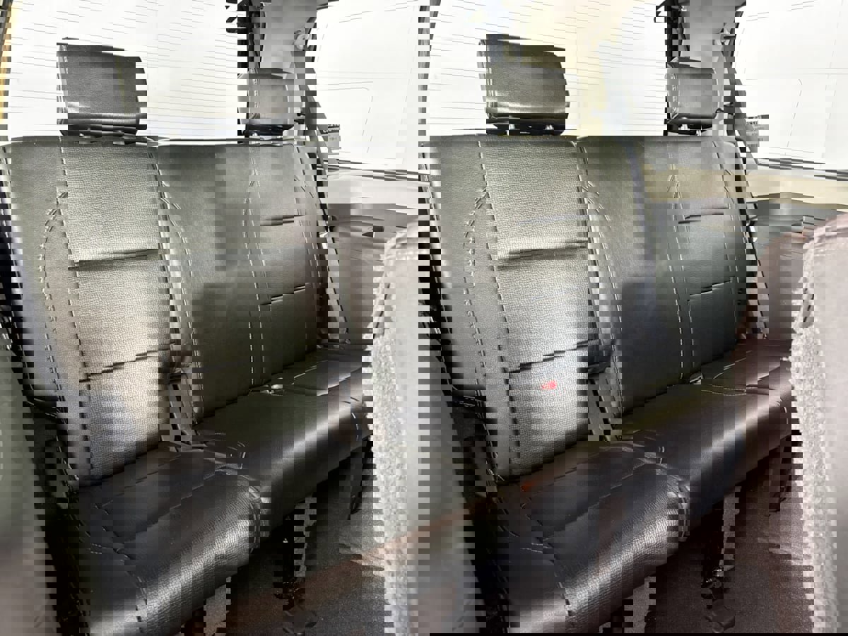 Used 2014 Nissan Armada Platinum image 36