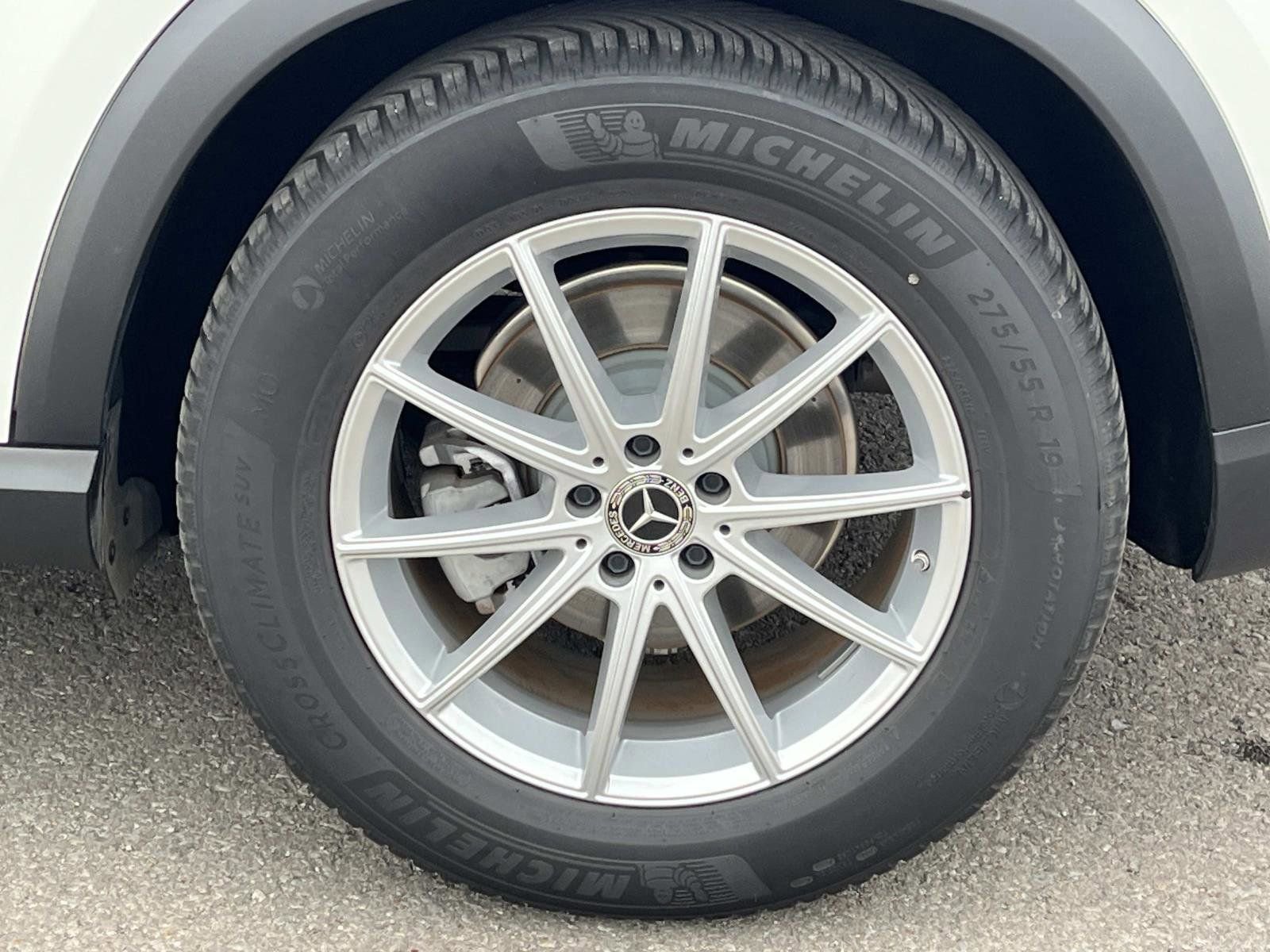 Certified 2025 Mercedes-Benz GLE 350 GLE 350 image 12