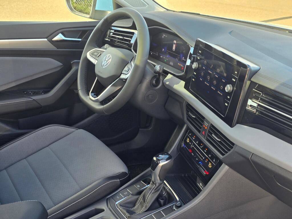 New 2026 Volkswagen Jetta SE FWD image 43