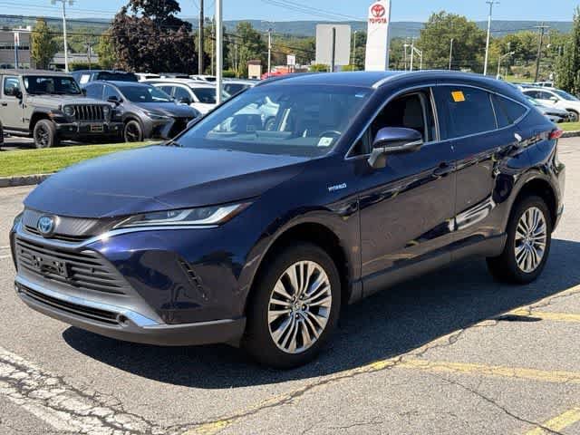 Used 2021 Toyota Venza XLE w/ Softex Package AWD/4WD image 1