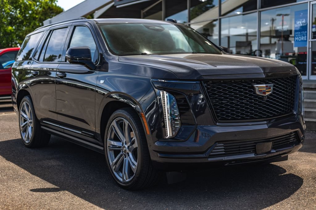 Used 2025 Cadillac Escalade Sport Platinum w/ LPO, Floor Liner Package AWD/4WD image 6