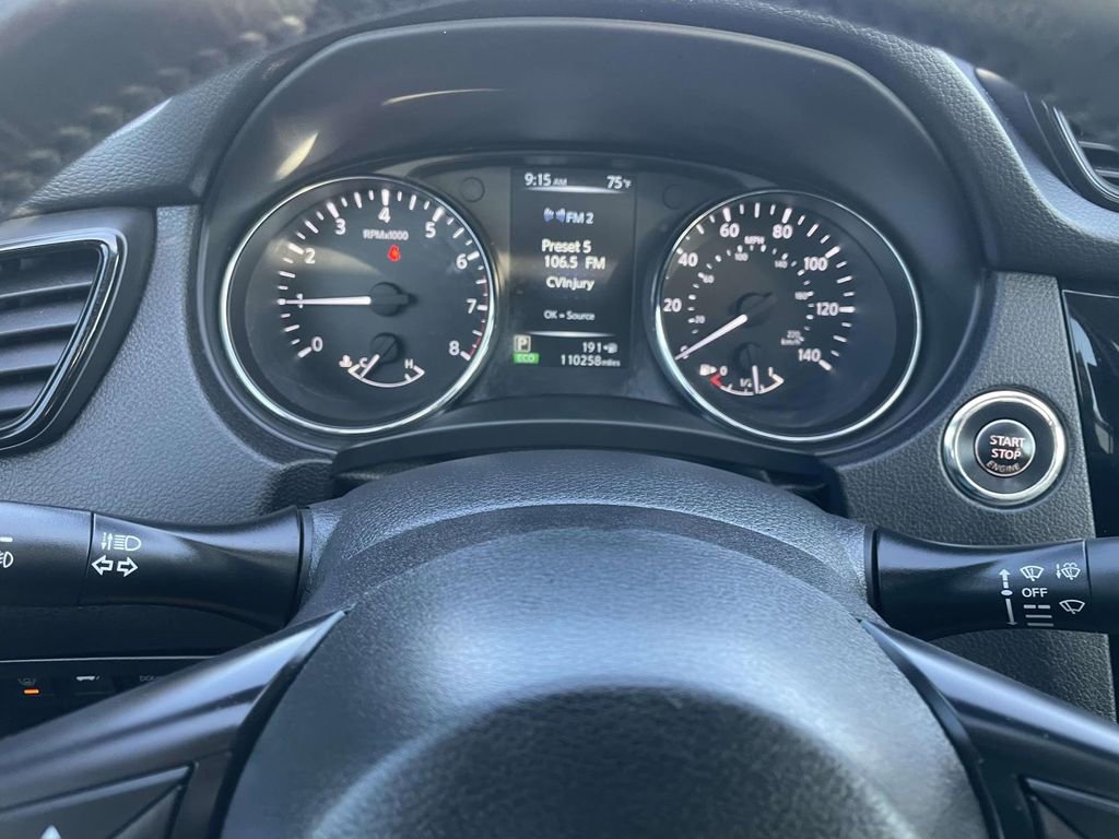 Used 2017 Nissan Rogue SL w/ SL Premium Package image 38