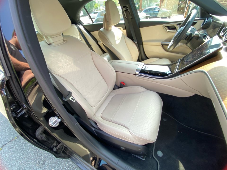 Used 2023 Mercedes-Benz C 300 4MATIC Sedan image 28