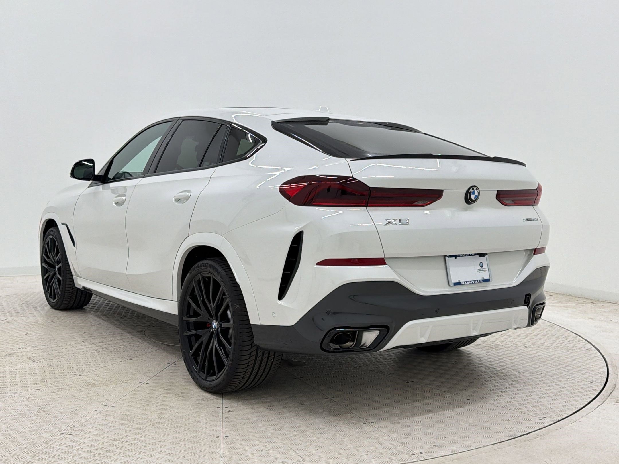 New 2027 BMW X6 xDrive40i AWD/4WD image 3