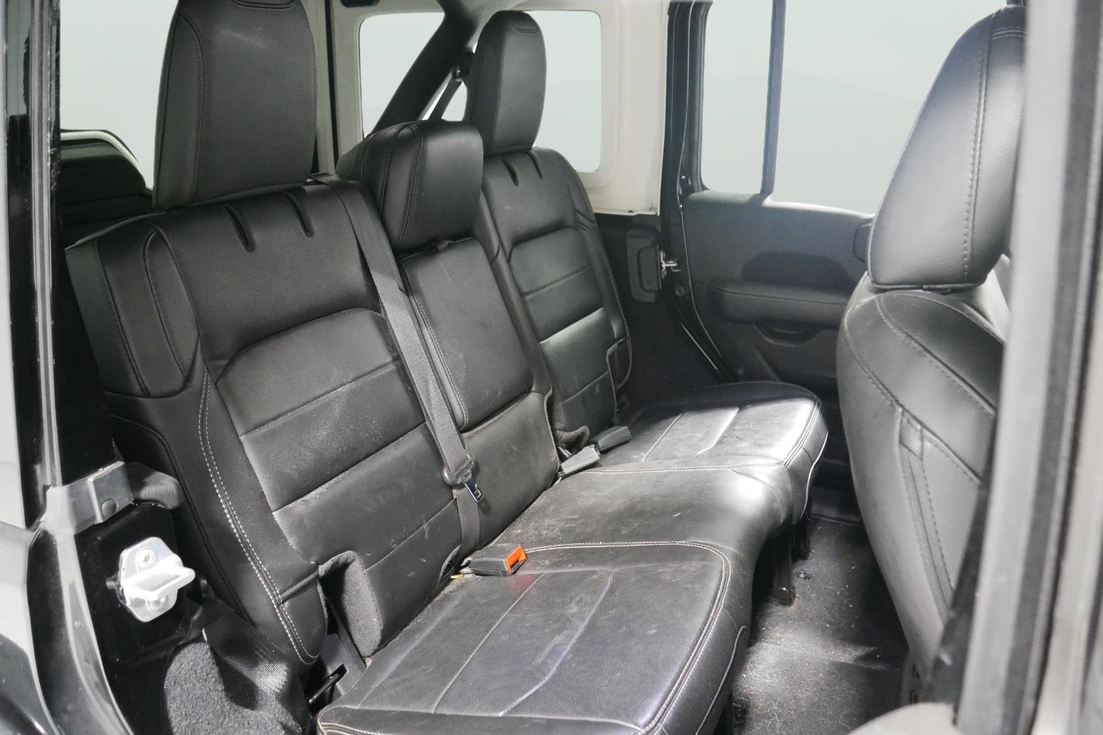 Used 2023 Jeep Wrangler Sahara w/ Cold Weather Group image 30