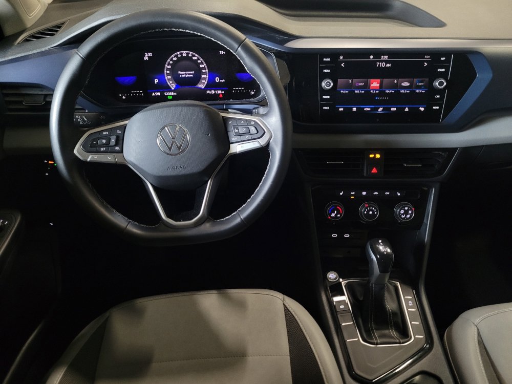 Used 2023 Volkswagen Taos SE w/ Panoramic Sunroof Package FWD image 22
