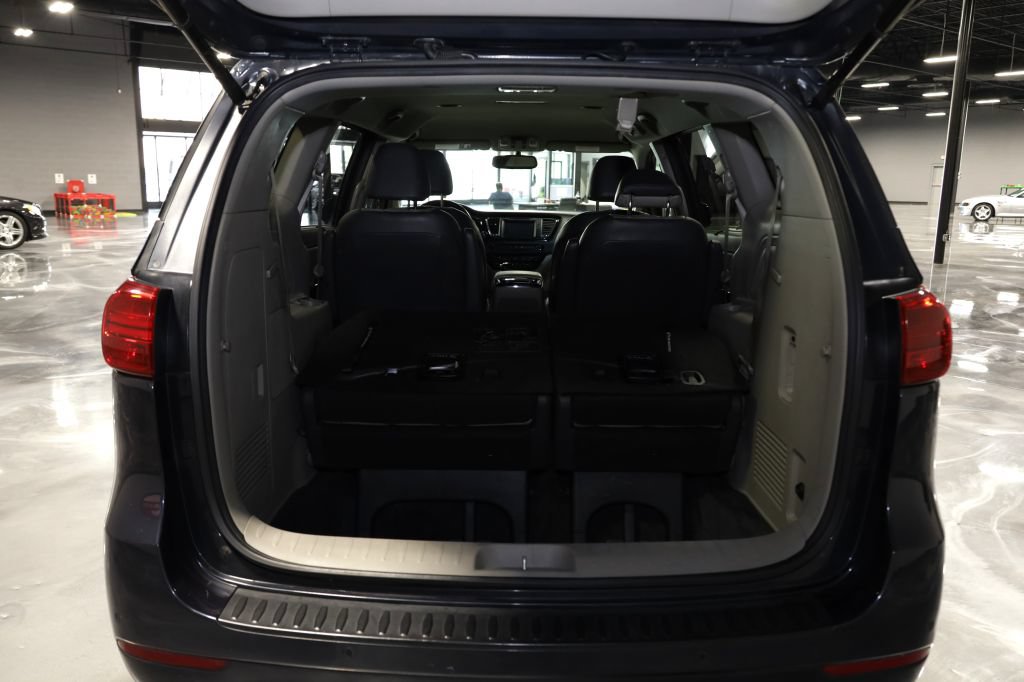 Used 2016 Kia Sedona SX FWD image 30