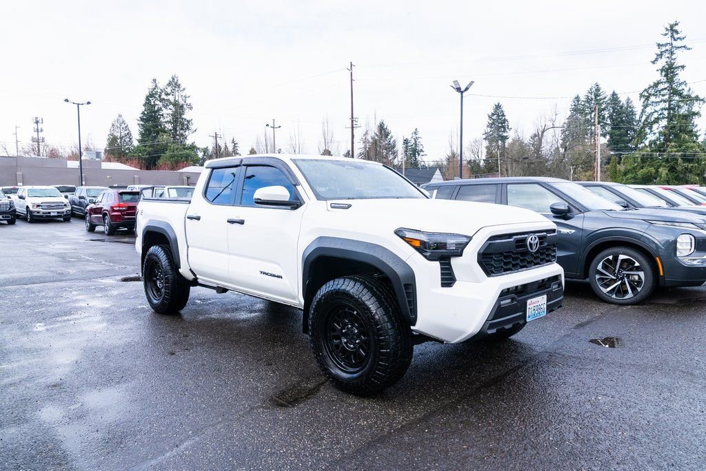 Used 2024 Toyota Tacoma TRD Off-Road w/ TRD Off Road Upgrade Package image 27