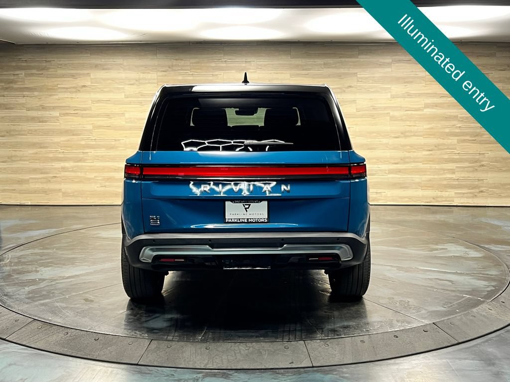 Used 2024 Rivian R1S Adventure AWD/4WD image 16