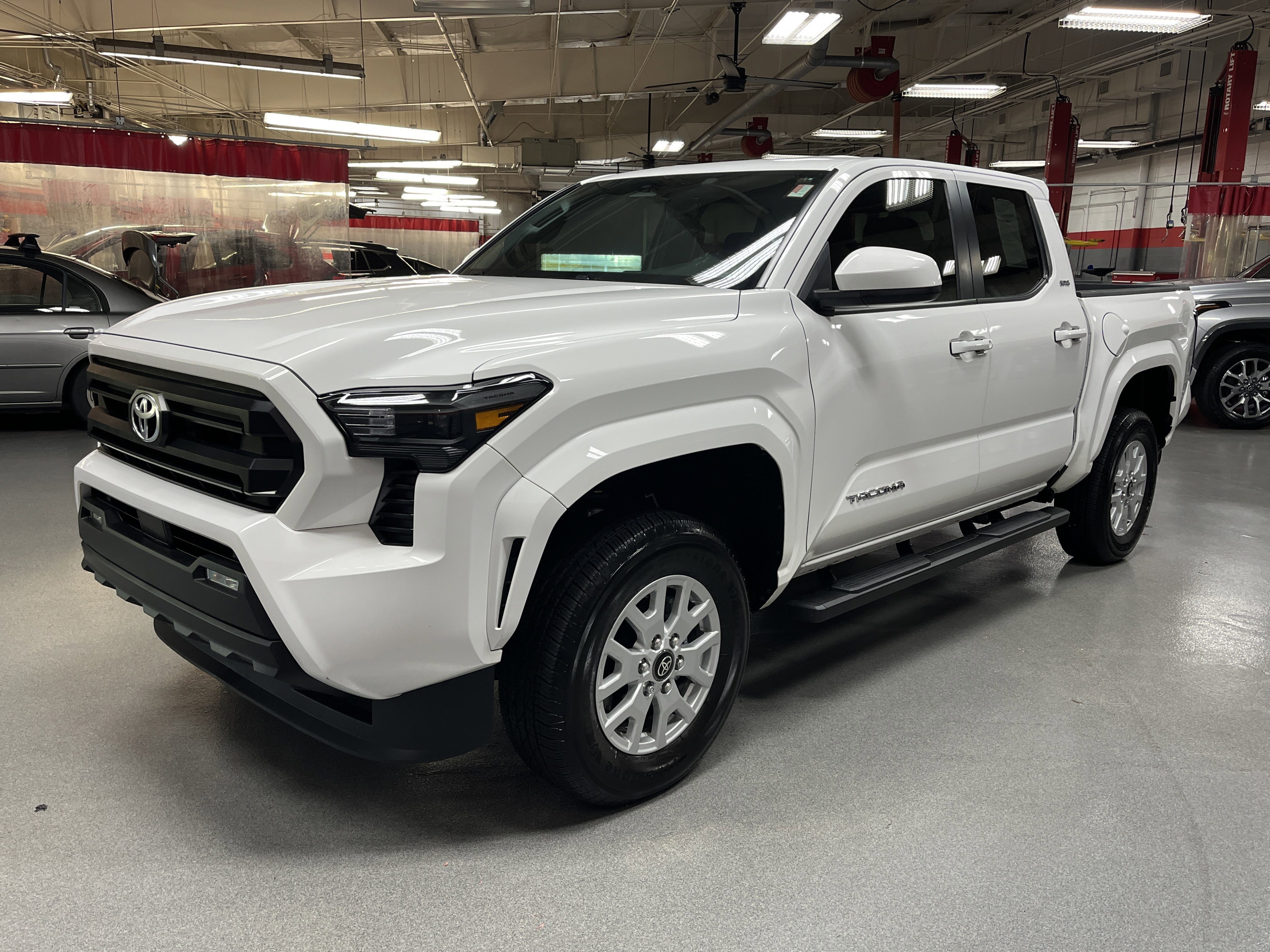 Certified 2024 Toyota Tacoma SR5 image 5