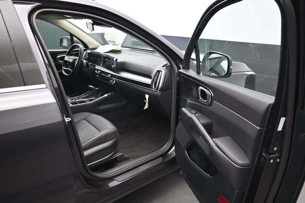 New 2026 Kia Sorento S AWD/4WD image 10