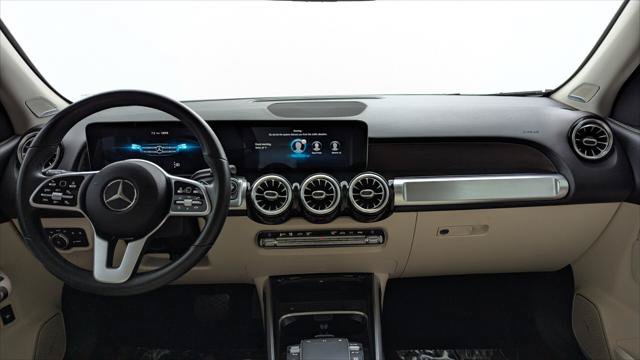 Used 2021 Mercedes-Benz GLB 250 w/ Premium Package image 28