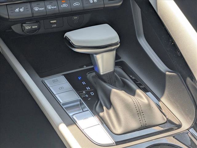 New 2025 Hyundai Elantra Limited FWD image 17