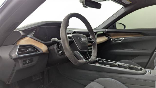 Used 2022 Audi e-tron GT Premium Plus AWD/4WD image 26