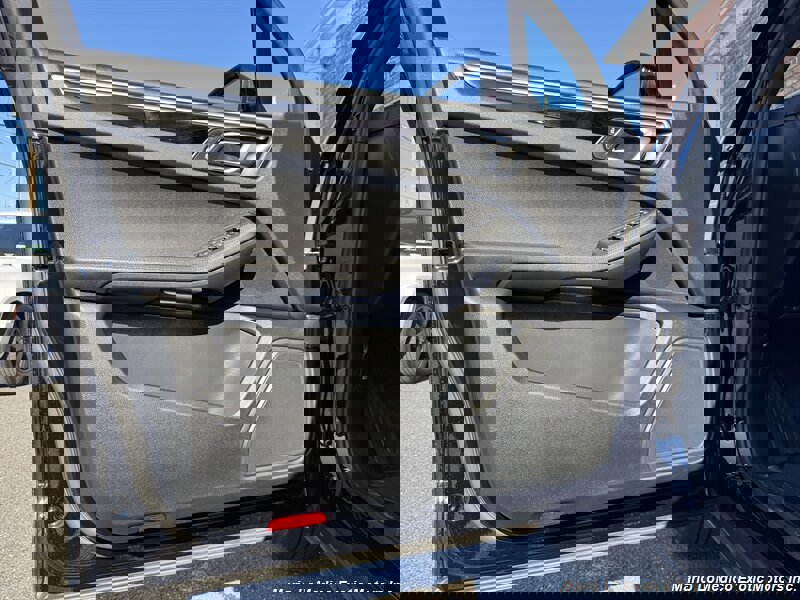 Used 2021 Porsche Macan image 27