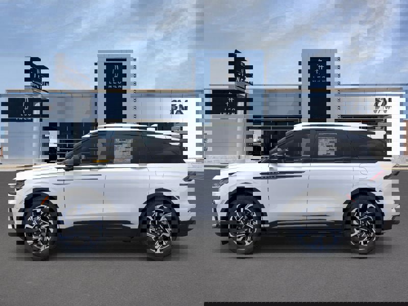 New 2025 Lincoln Nautilus Premier w/ Jet Appearance Package image 3