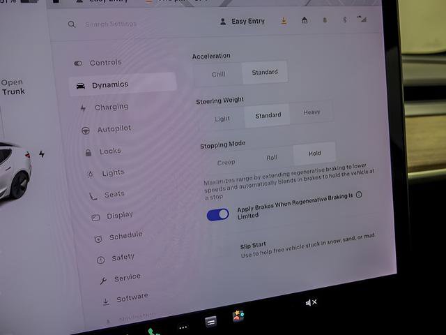 Used 2021 Tesla Model 3 Standard Range Plus RWD image 24