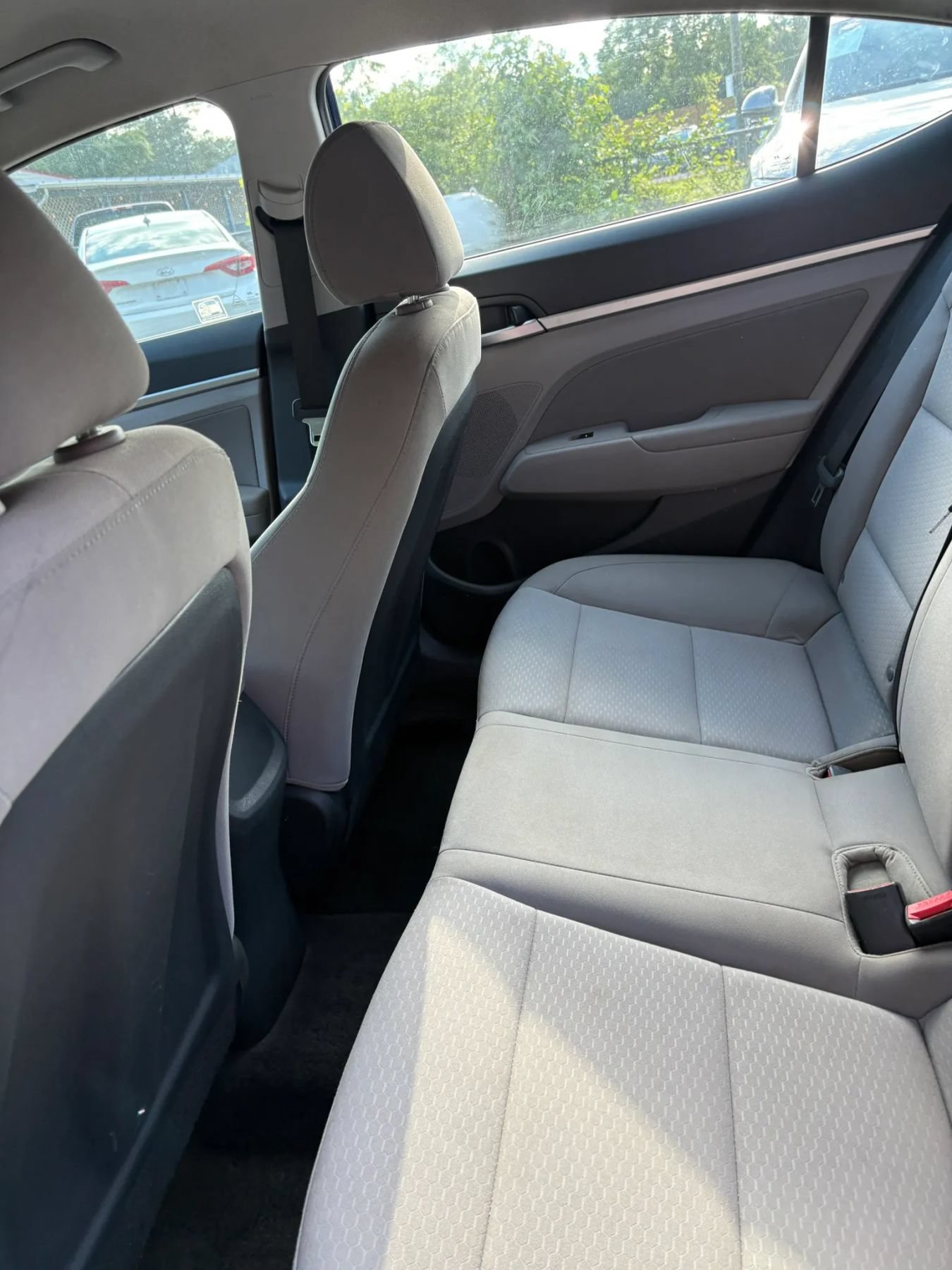 Used 2020 Hyundai Elantra SEL FWD image 23
