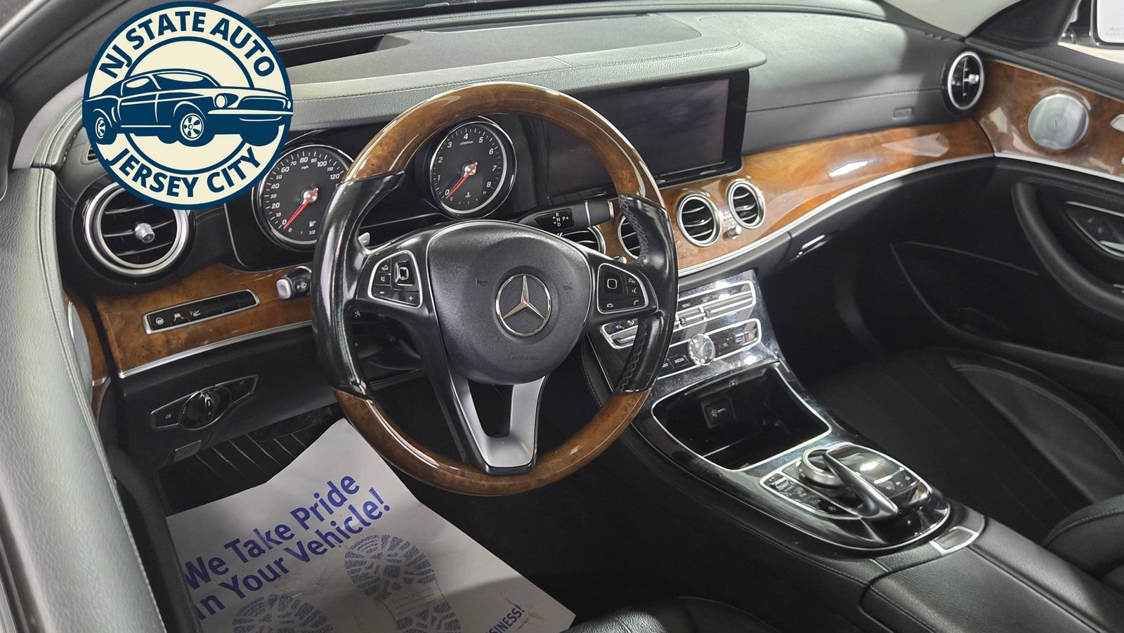 Used 2018 Mercedes-Benz E 300 4MATIC w/ Premium 3 Package (Q03) image 11