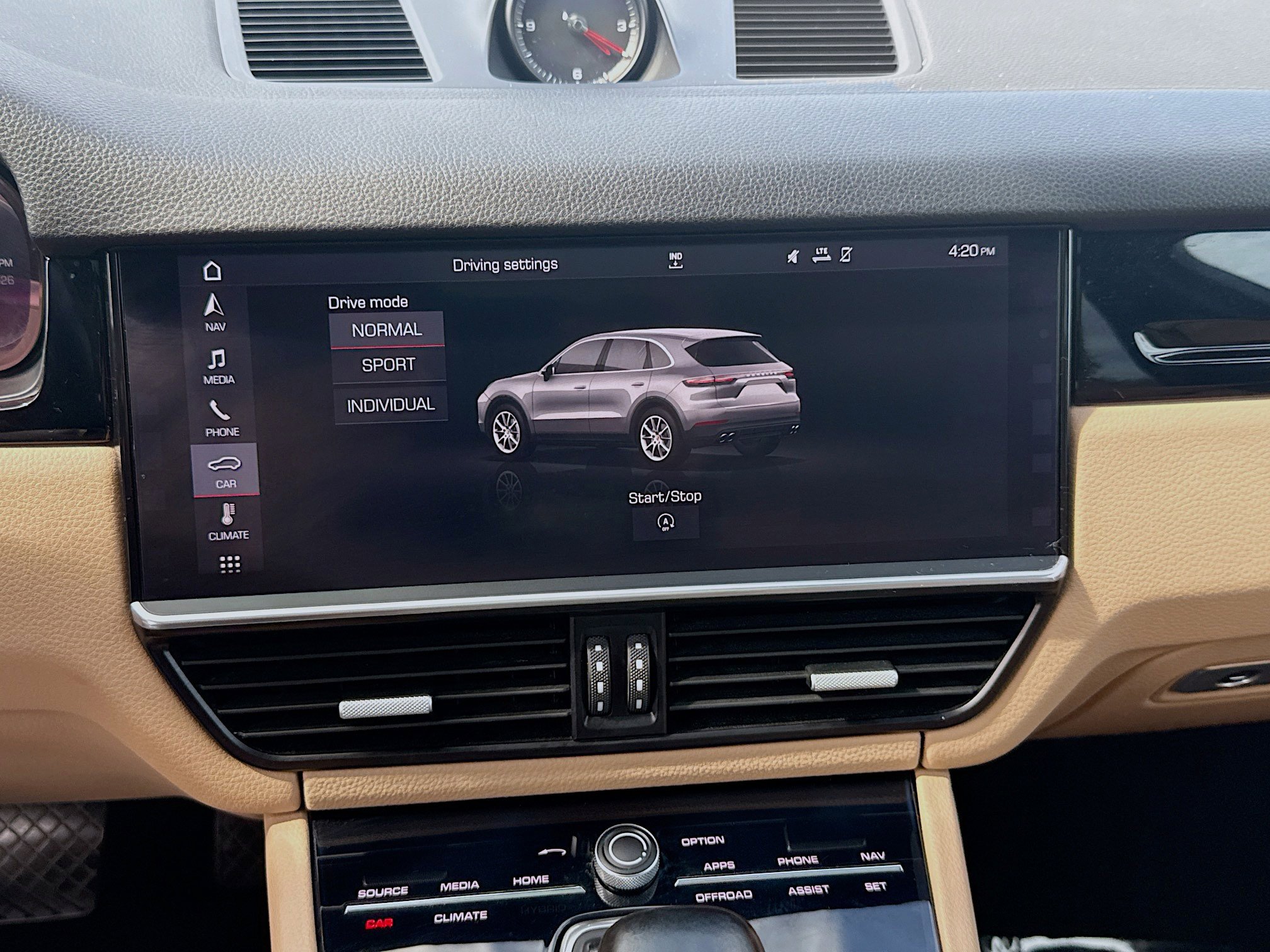 Used 2019 Porsche Cayenne AWD/4WD image 12