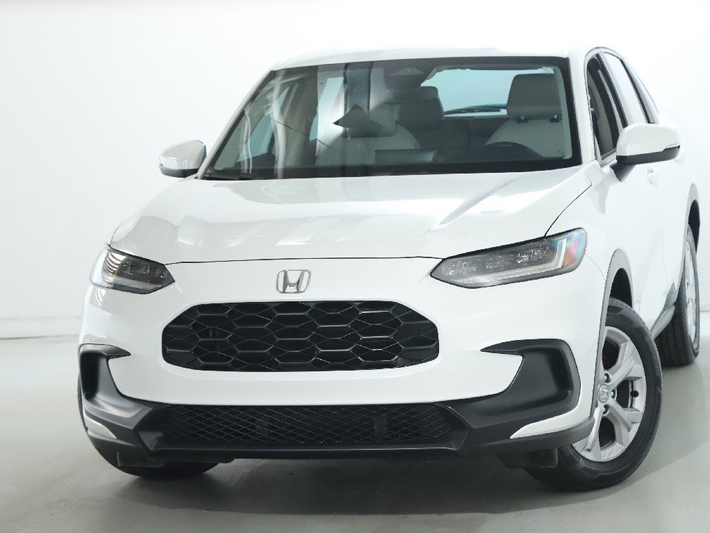 Used 2023 Honda HR-V LX image 2