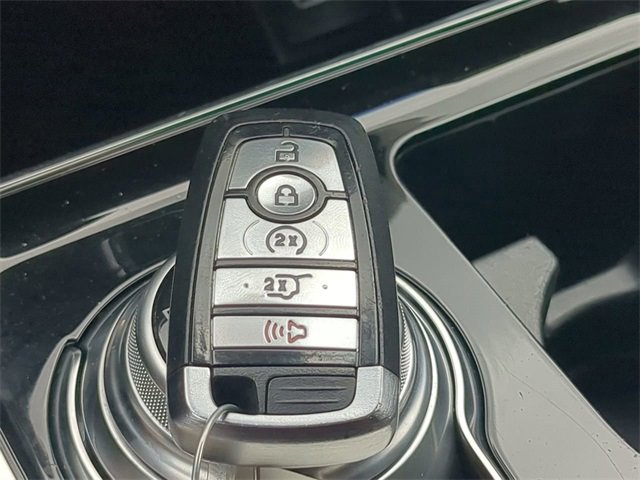 Used 2020 Ford Edge ST image 17