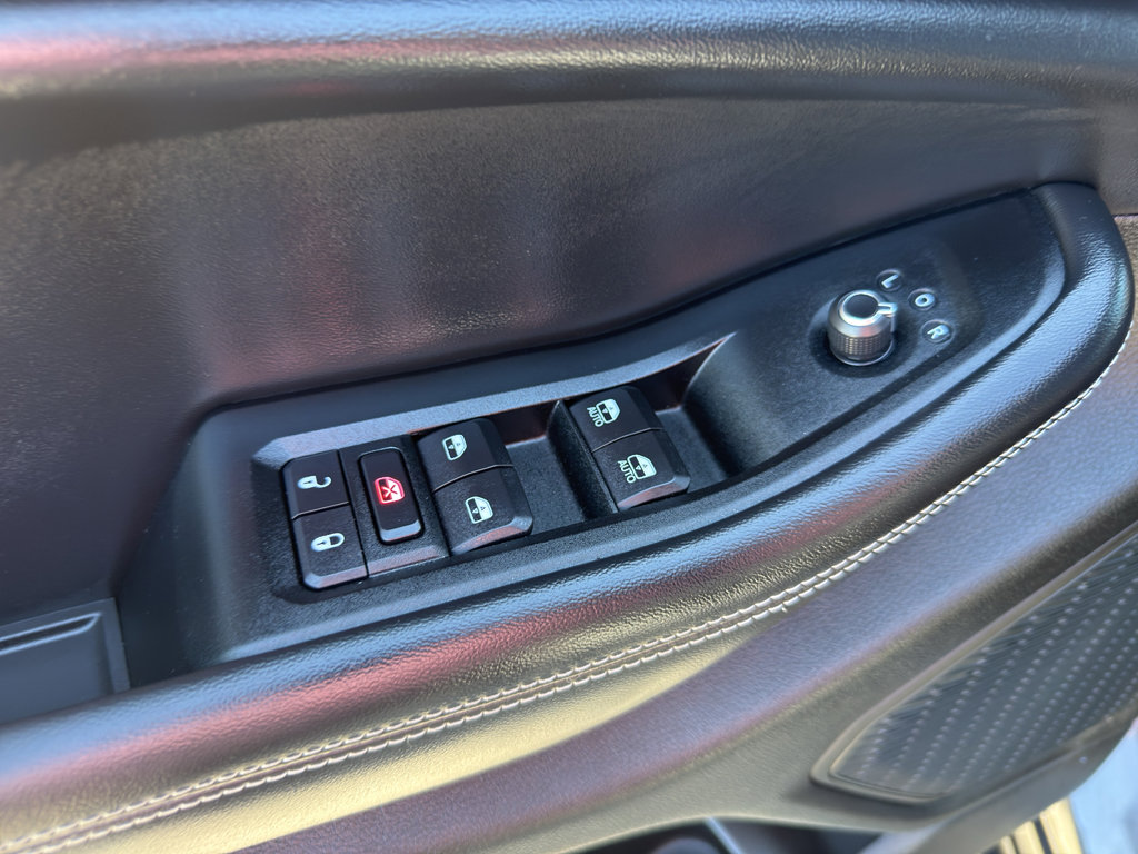 Used 2024 Jeep Grand Cherokee Altitude AWD/4WD image 11