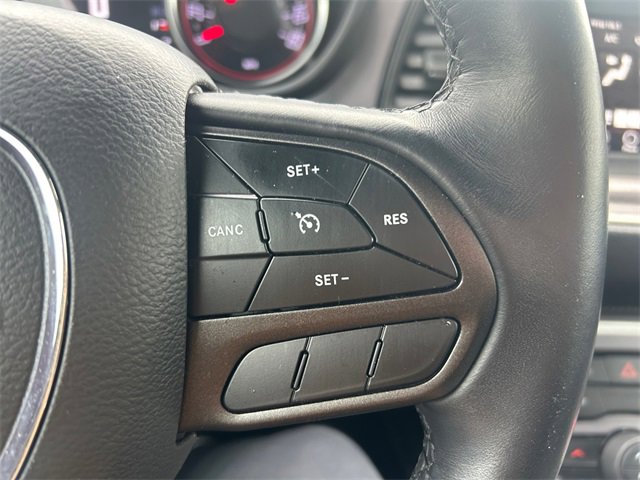 Used 2022 Dodge Challenger SXT image 25