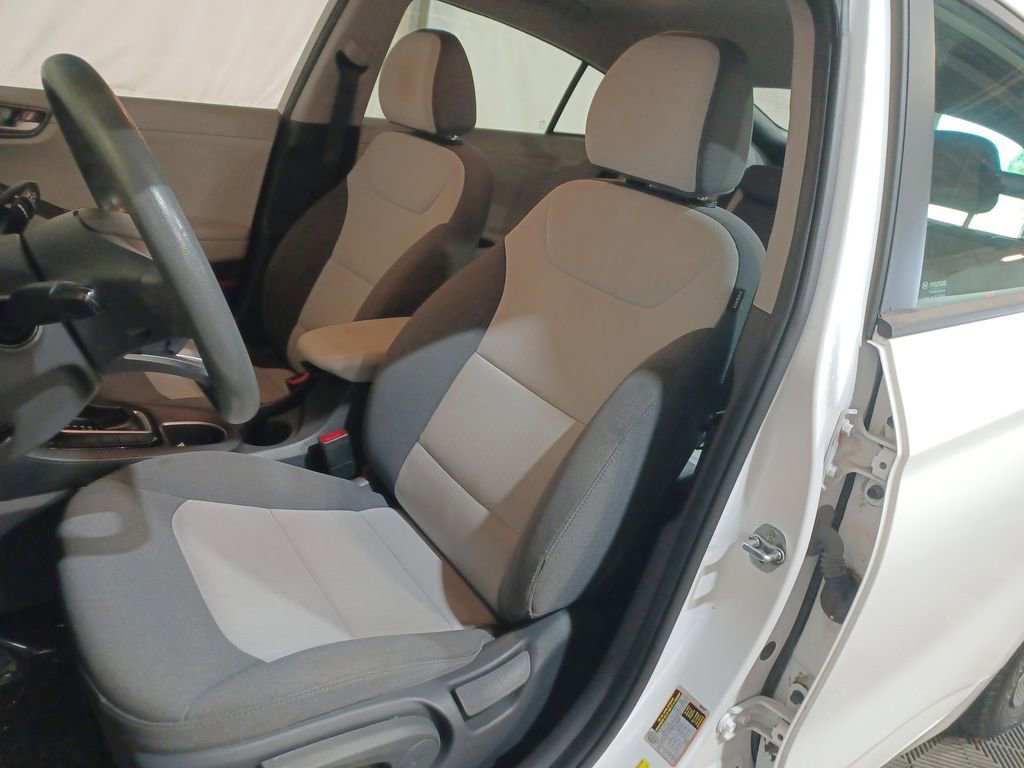 Used 2020 Hyundai Ioniq Blue image 13