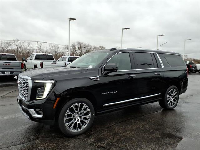 New 2026 GMC Yukon XL Denali w/ Sun & Power Step Package image 11