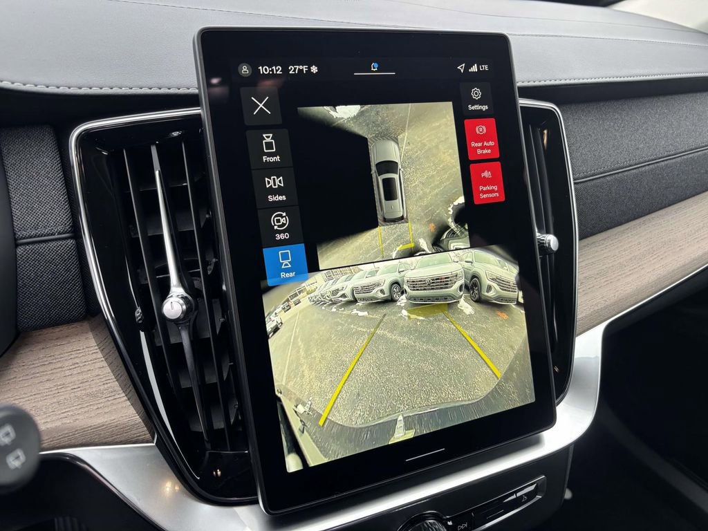 New 2026 Volvo XC90 B6 Plus image 21