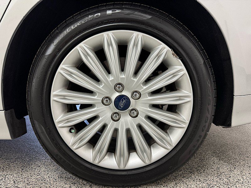 Used 2013 Ford Fusion Energi SE w/ Driver Assist Pkg FWD image 24