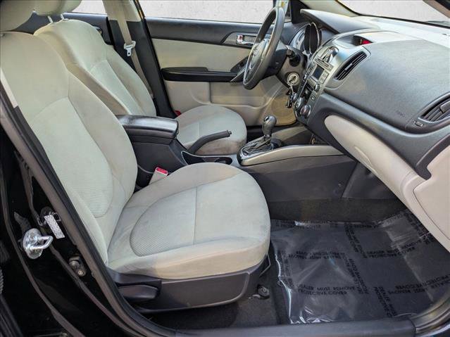 Used 2013 Kia Forte EX image 19